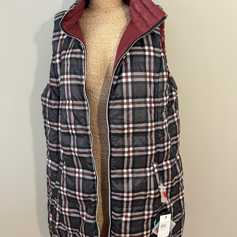 ANORAK Black and Red Plaid Vest